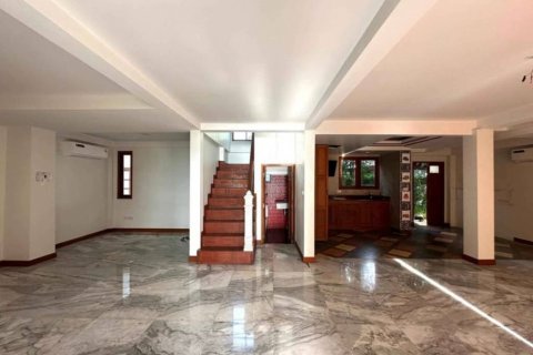 Casa de 3 dormitorios en Pattaya, Tailandia № 134551 - foto 5