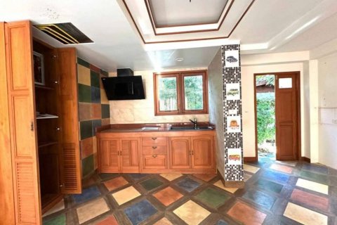Casa de 3 dormitorios en Pattaya, Tailandia № 134551 - foto 6