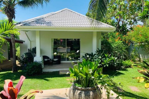 Chalet de 5 dormitorios en Surat Thani, Tailandia № 172660 - foto 6
