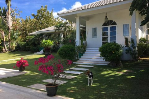 Chalet de 5 dormitorios en Surat Thani, Tailandia № 172660 - foto 5