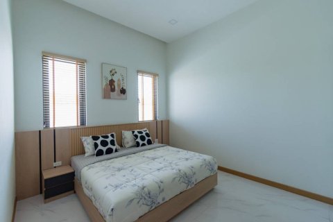Chalet de 4 dormitorios en Hua Hin, Tailandia № 172655 - foto 7