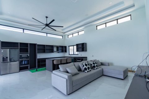 Chalet de 4 dormitorios en Hua Hin, Tailandia № 172655 - foto 4