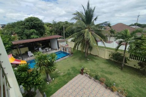 Chalet de 4 dormitorios en Hua Hin, Tailandia № 172657 - foto 4