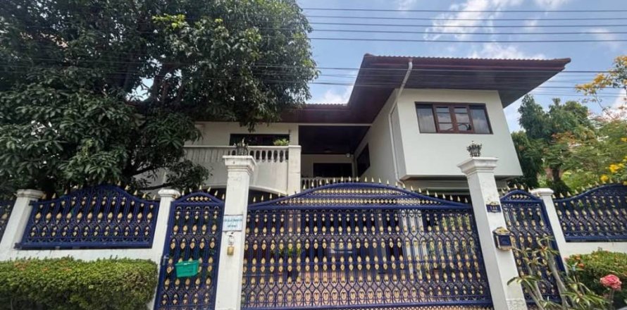 Casa de 5 dormitorios en Suan Luang, Bangkok, Tailandia № 172659