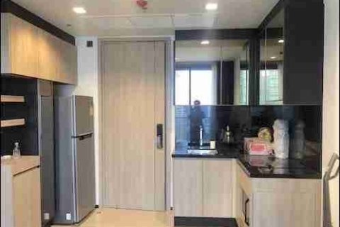 Condominio de 1 dormitorio en Phaya Thai, Bangkok, Tailandia № 183347 - foto 4