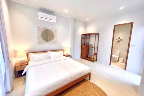 Chalet de 3 dormitorios en Phuket, Tailandia № 134526 - foto 8