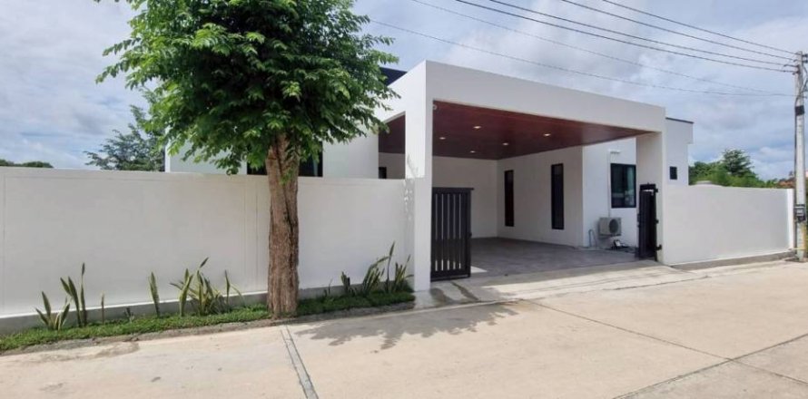 Chalet de 4 dormitorios en Pattaya, Tailandia № 134524