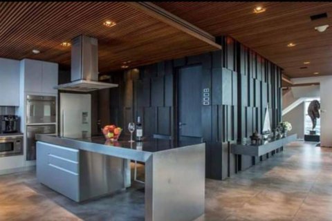 Condominio de 4 dormitorios en Bangkok, Tailandia № 181035 - foto 13
