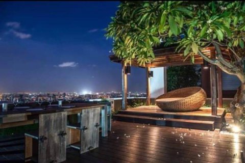 Condominio de 4 dormitorios en Bangkok, Tailandia № 181035 - foto 16
