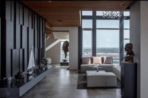 Condominio de 4 dormitorios en Bangkok, Tailandia № 181035 - foto 12
