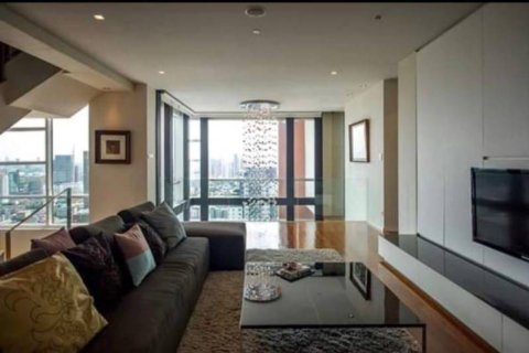 Condominio de 4 dormitorios en Bangkok, Tailandia № 181035 - foto 20