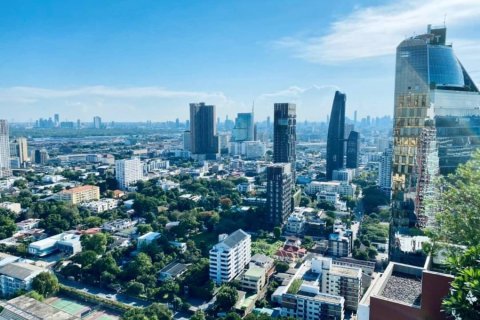 Condominio de 4 dormitorios en Bangkok, Tailandia № 181035 - foto 28