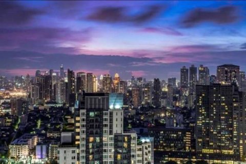 Condominio de 4 dormitorios en Bangkok, Tailandia № 181035 - foto 18