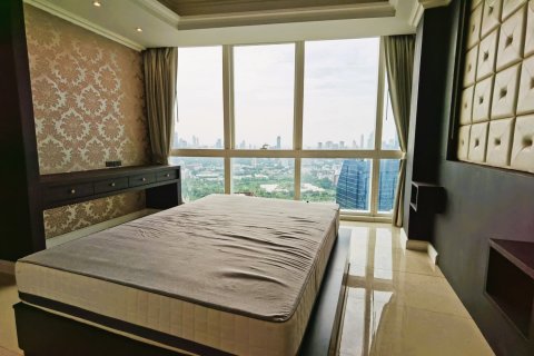 Dúplex de 4 dormitorios en Bangkok, Tailandia № 181036 - foto 17