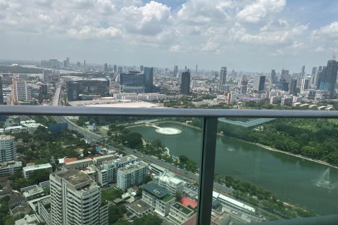 Dúplex de 4 dormitorios en Bangkok, Tailandia № 181036 - foto 7