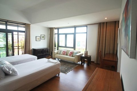 Ático de 4 dormitorios en Bangkok, Tailandia № 181037 - foto 17