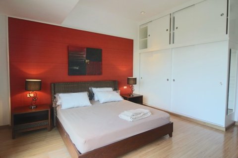 Ático de 4 dormitorios en Bangkok, Tailandia № 181037 - foto 22