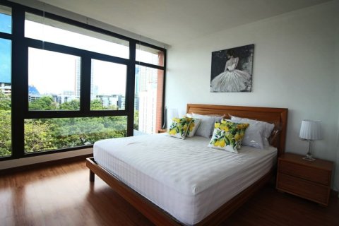 Ático de 4 dormitorios en Bangkok, Tailandia № 181037 - foto 11