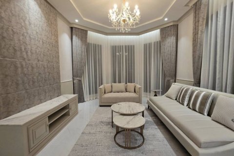 Haus in Bang Kapi, Bangkok, Thailand 4 Schlafzimmer № 151076 - Foto 2