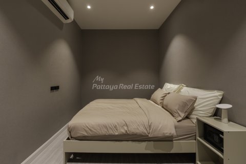 Casa de 8 dormitorios en Pattaya, Tailandia № 209766 - foto 19