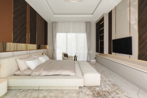 Casa de 8 dormitorios en Pattaya, Tailandia № 209766 - foto 30