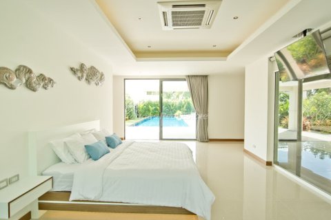 House in Bang Lamung, Thailand 4 bedrooms № 32545 - photo 11