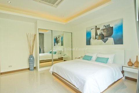 House in Bang Lamung, Thailand 4 bedrooms № 32545 - photo 18