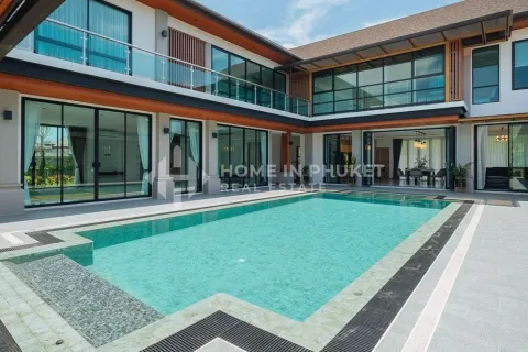 Haus in Rawai, Thailand 9 Schlafzimmer № 156775