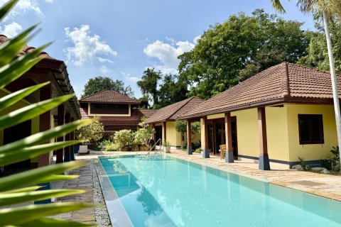 Haus in Bang Sare, Thailand 4 Schlafzimmer № 156778
