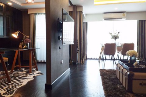 Condominio de 2 dormitorios en Phaya Thai, Bangkok, Tailandia № 47567 - foto 2
