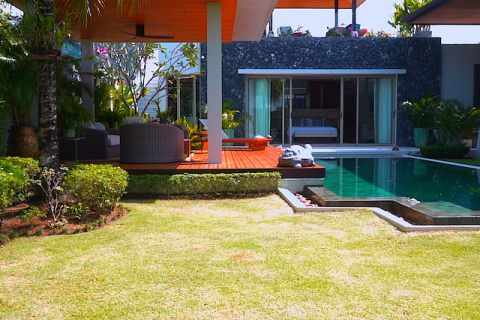 Casa de 4 dormitorios en Bang Tao, Tailandia № 156290 - foto 7