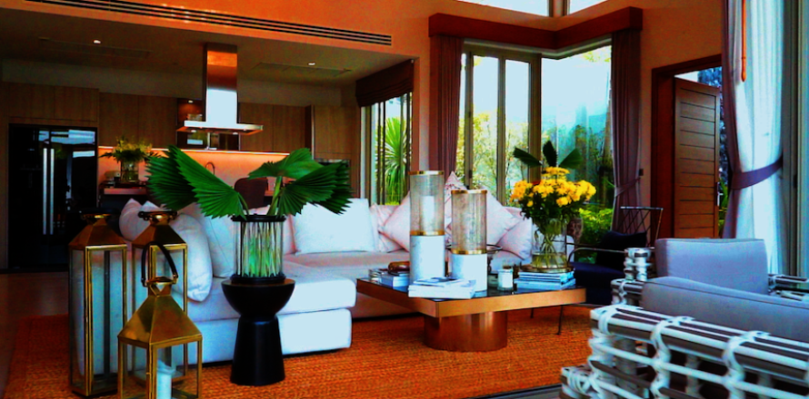 Casa de 4 dormitorios en Bang Tao, Tailandia № 156290
