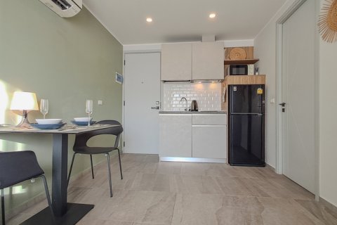Apartamento de 2 habitaciones en Pattaya, Tailandia № 205821 - foto 5