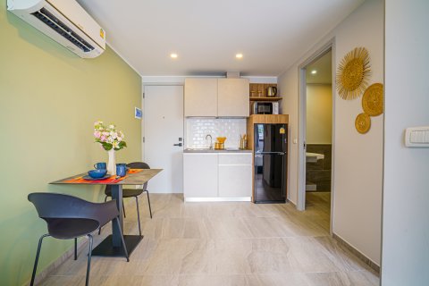 Apartamento de 2 habitaciones en Pattaya, Tailandia № 205820 - foto 4