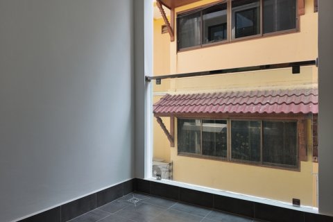 Apartamento de 2 habitaciones en Pattaya, Tailandia № 205823 - foto 6