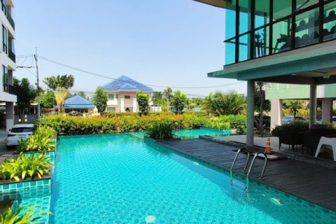 Apartamento de 2 habitaciones en Pattaya, Tailandia № 205824 - foto 17