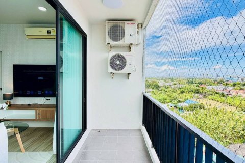 Apartamento de 2 habitaciones en Pattaya, Tailandia № 205824 - foto 14