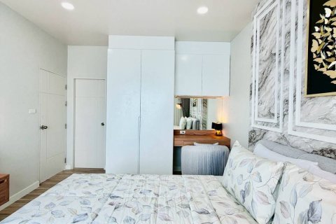 Apartamento de 2 habitaciones en Pattaya, Tailandia № 205824 - foto 7