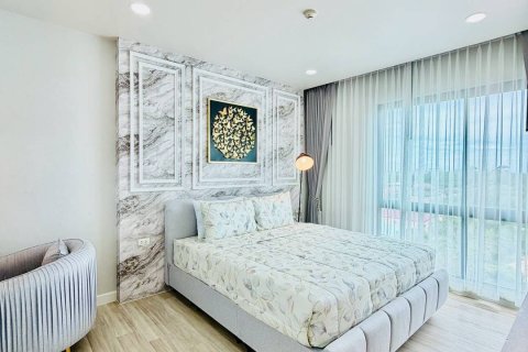 Apartamento de 2 habitaciones en Pattaya, Tailandia № 205824 - foto 8