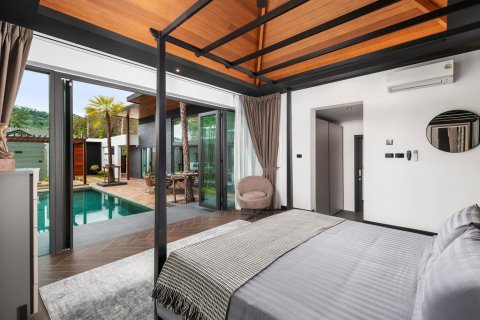 Chalet de 4 dormitorios en Rawai, Tailandia № 166514 - foto 13