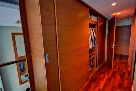 Condominio de 2 dormitorios en Bangkok, Tailandia № 183461 - foto 14