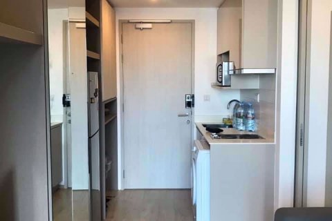 Condominio de 1 dormitorio en Bang Rak, Bangkok, Tailandia № 51449 - foto 3