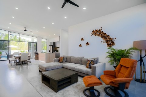 Casa de 4 dormitorios en Hua Hin, Tailandia № 168120 - foto 10