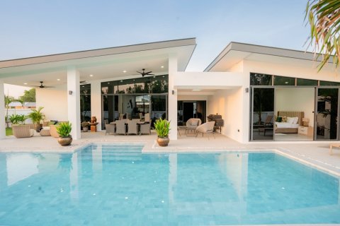 Haus in Hua Hin, Thailand 4 Schlafzimmer № 168120