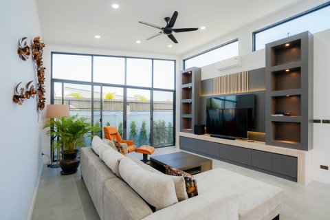 Casa de 4 dormitorios en Hua Hin, Tailandia № 168120 - foto 9
