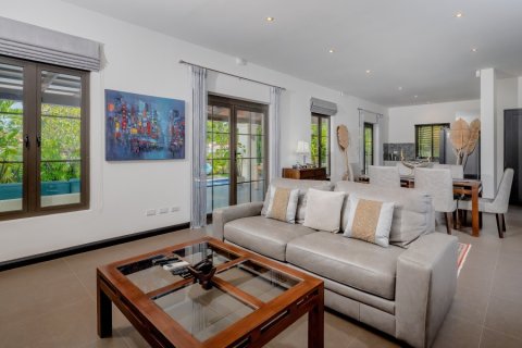 Casa de 3 dormitorios en Hua Hin, Tailandia № 168124 - foto 10