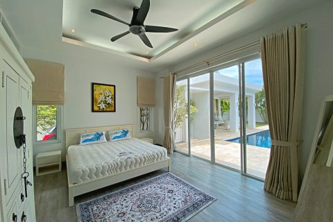 Chalet de 3 dormitorios en Hua Hin, Tailandia № 168356 - foto 21