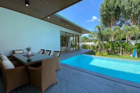 Chalet de 4 dormitorios en Hua Hin, Tailandia № 168386 - foto 7