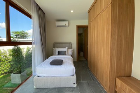 Chalet de 4 dormitorios en Hua Hin, Tailandia № 168386 - foto 29
