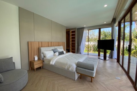 Chalet de 4 dormitorios en Hua Hin, Tailandia № 168386 - foto 16